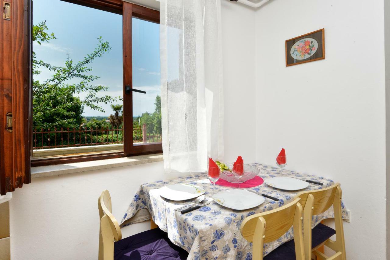Apartment Kuki Πόρετς Εξωτερικό φωτογραφία