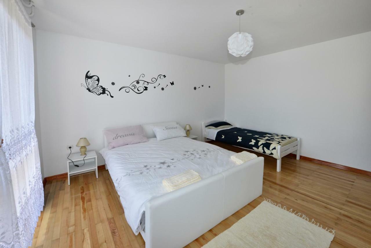 Apartment Kuki Πόρετς Εξωτερικό φωτογραφία